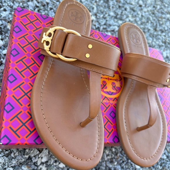 Tory Burch Tan Leather Thong Sandals - Picture 5 of 7